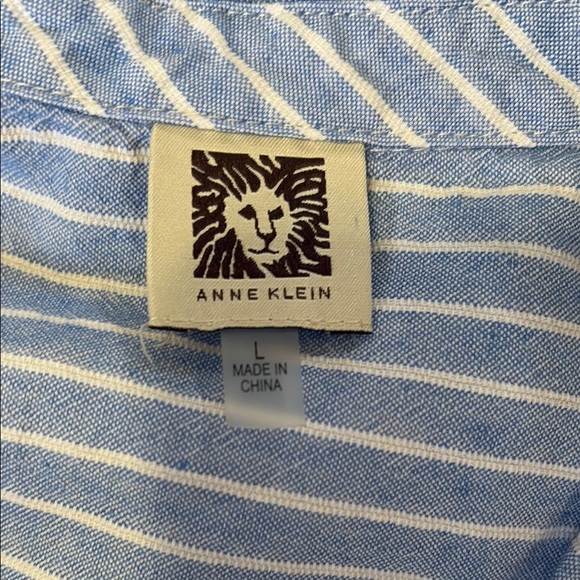 Blue Striped Button-Up Shirt - Picture 2 of 4